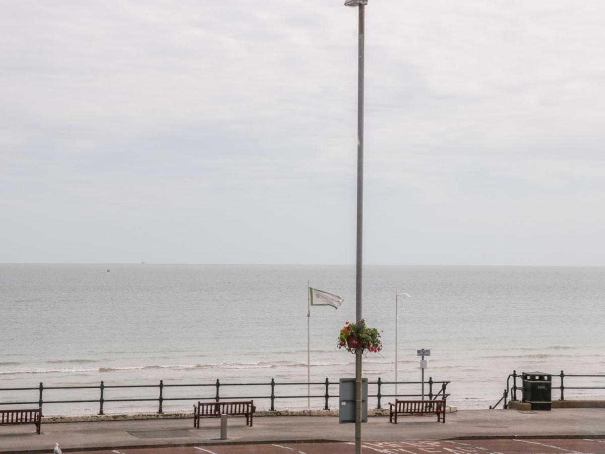 The Gansey Girl Bridlington Exterior foto