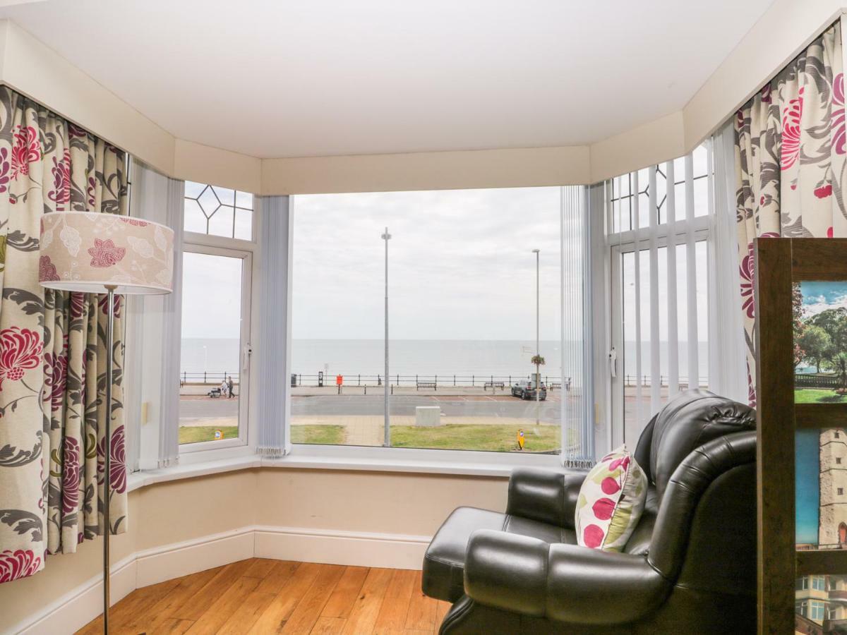 The Gansey Girl Bridlington Exterior foto